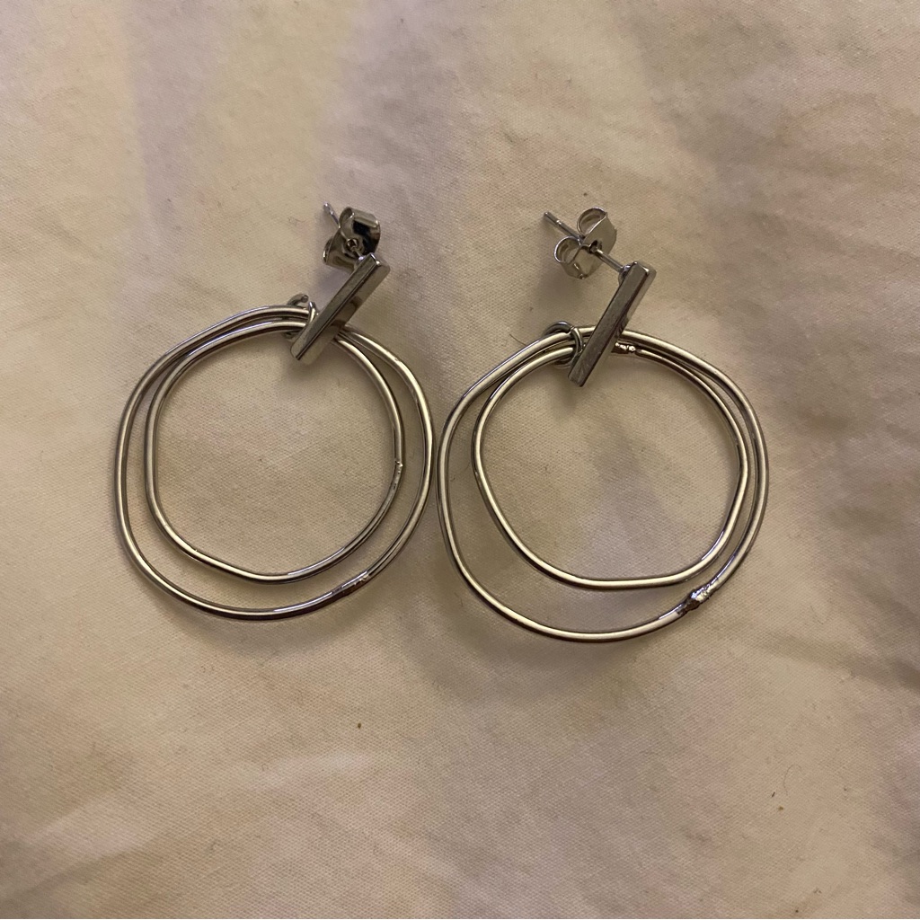 Double Hoop Earrings 10$
